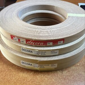 Cant furnir stejar DECORA – rolă 50 ml (lățimi 22 mm și 42 mm)